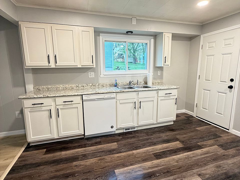 1st image of 18 Virginia Dr