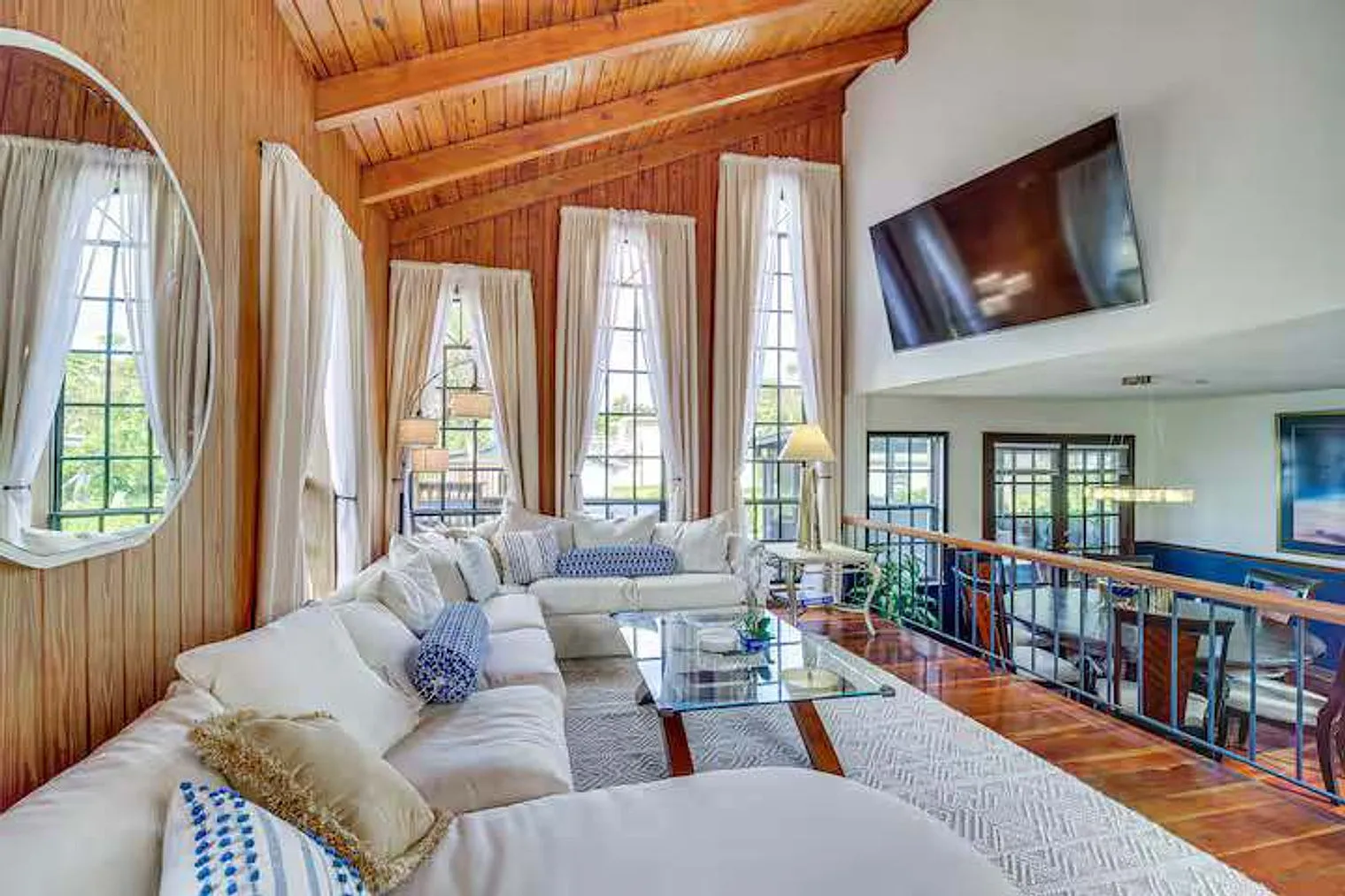 5 bed, 2.0 bath, 1969 sqft, $14,164 — Photo 1