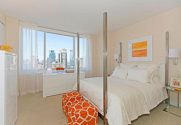 5th image of 160 W 62nd St APT 16H
