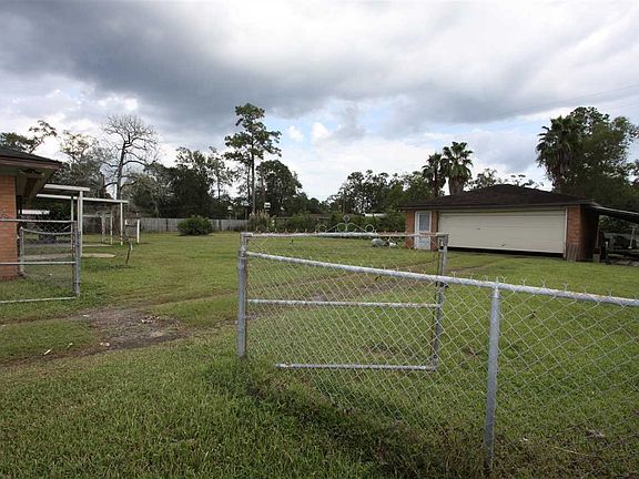 5th image of 13565 Leaning Oaks Dr