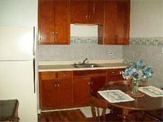 3rd image of 4358 Everett Ave