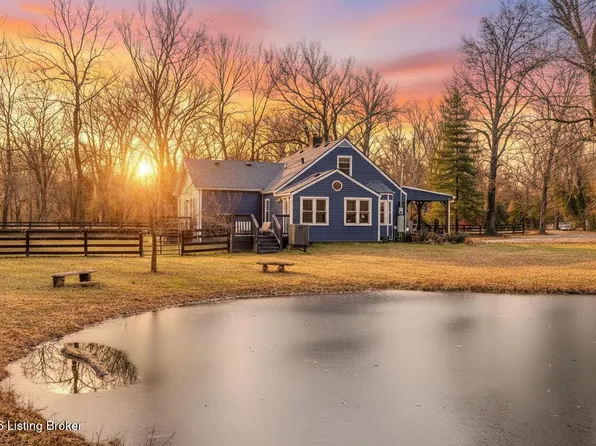 219 Wood Rd, Lyndon, KY 40222