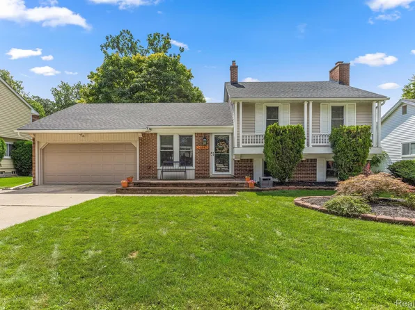 34843 Lyndon St, Livonia, MI 48154