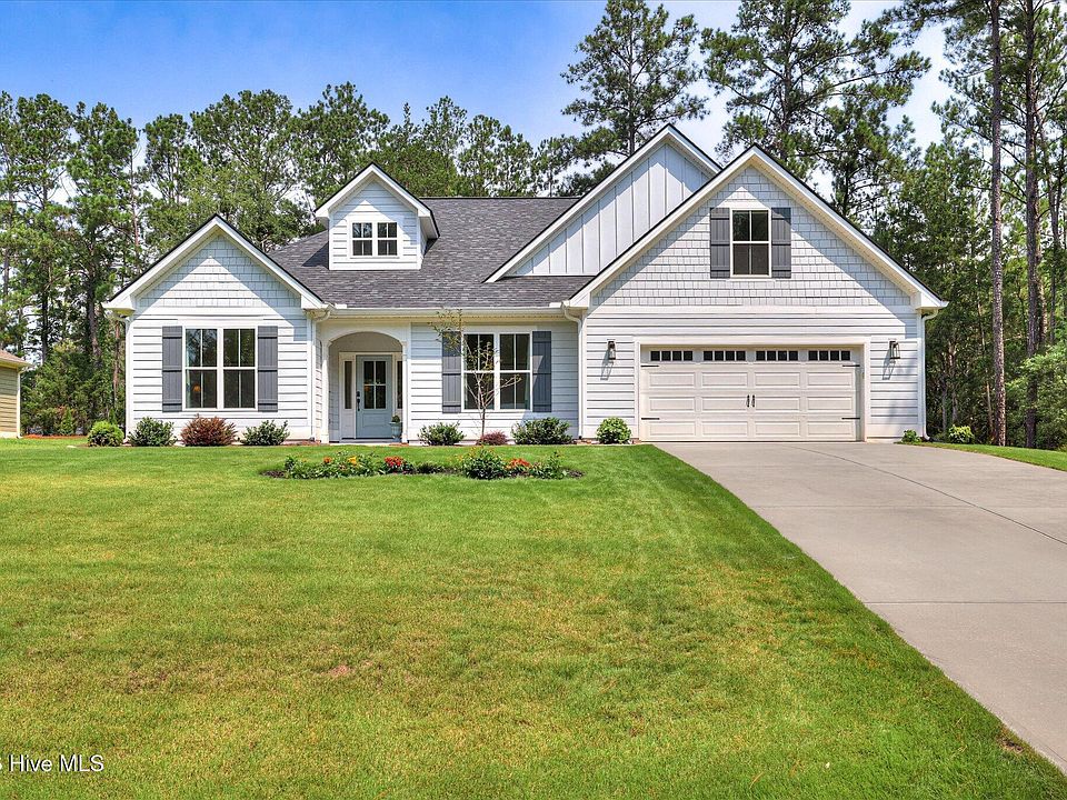 1st image of 132 Evergreen Lane