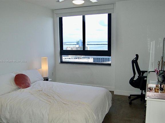 5th image of 1330 West Ave APT 2605