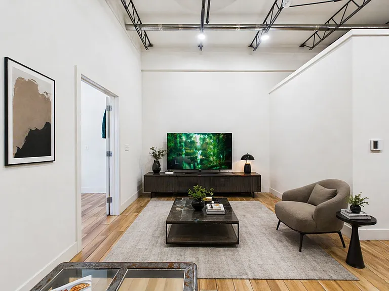 Chelten Lofts — Photo 5
