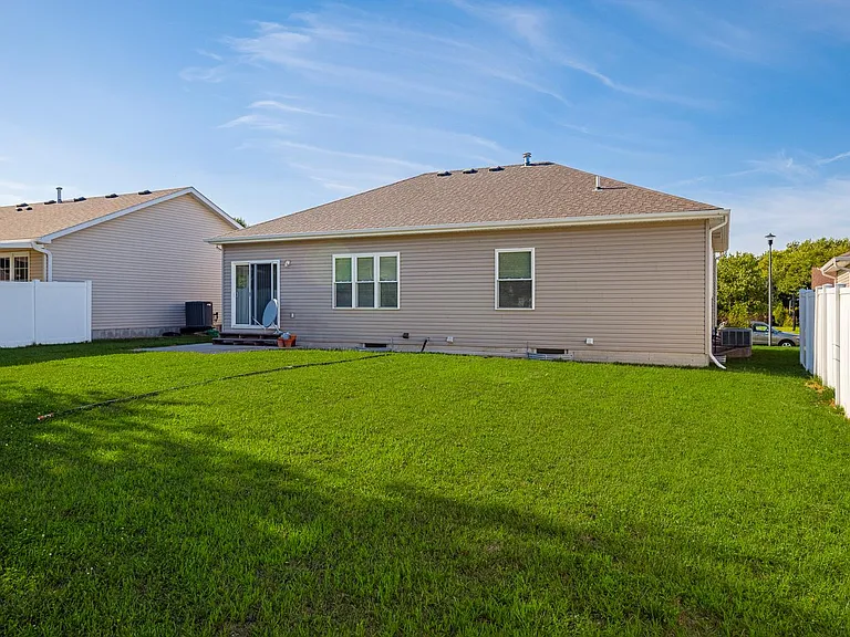 8919 Truchard Rd — Photo 30