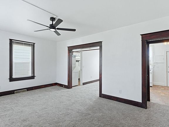 5th image of 1603 Howell St