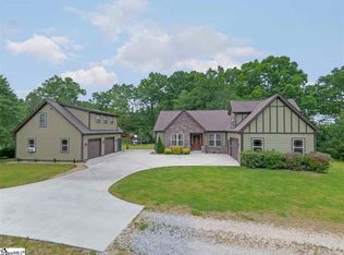 4352 N Blue Ridge Dr, Taylors, SC 29687