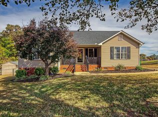 246 Twin Valley Rd, Duncan, SC 29334