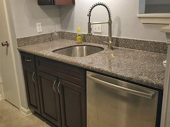 2nd image of 2201 Scenic Hwy APT H4