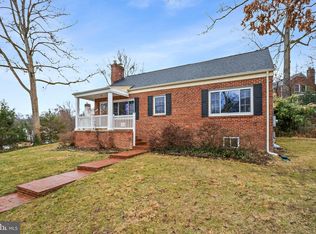 900 N Kensington St, Arlington, VA 22205