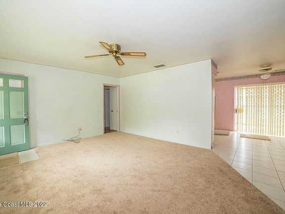 5th image of 4440 Carlysle Ave