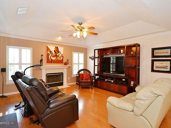 2nd image of 12021 W London Lake Dr