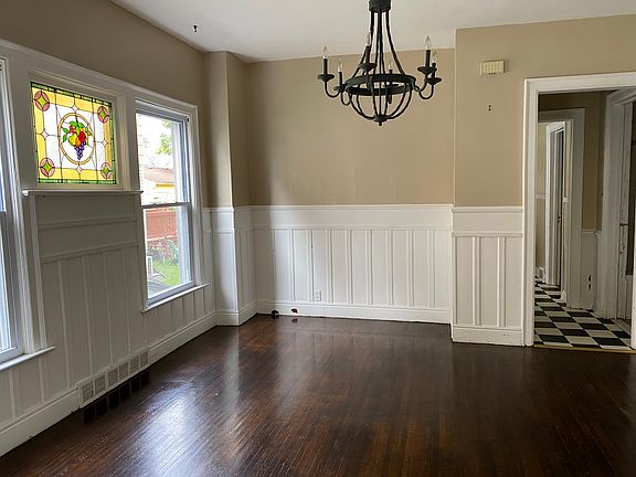 4th image of 556 Potomac Ave APT 3