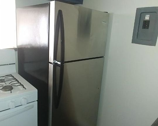 4th image of 11924 Avon Way APT 10