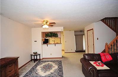 4th image of 6413 Bay Harbor Ln