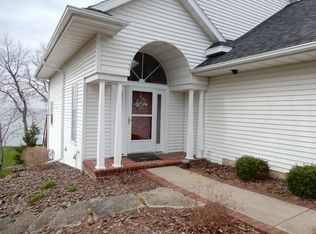 5061 Edgewater Beach Rd, Green Bay, WI 54311