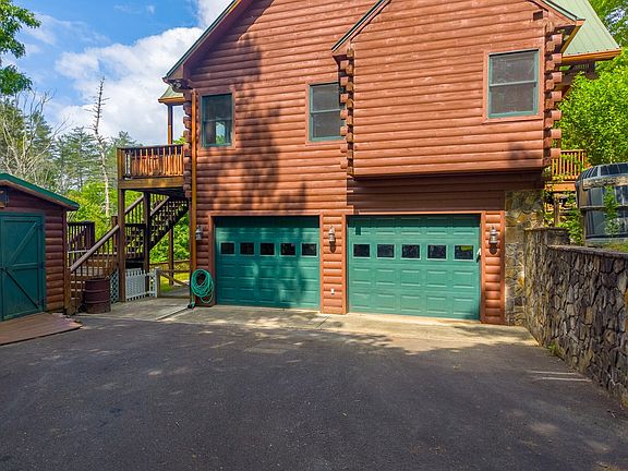 5th image of 617 Barlow Fields Dr