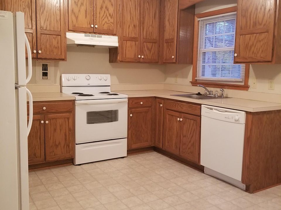 2nd image of 1805 Inglewood Dr APT 27