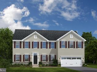 1814 Caracas Blvd, Martinsburg, WV 25403