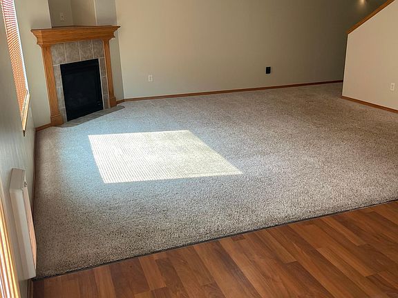 3rd image of 1822 Lydia Ln