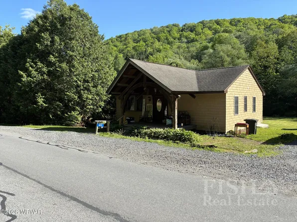 422 Big Plum Run Rd, Lock Haven, PA 17745