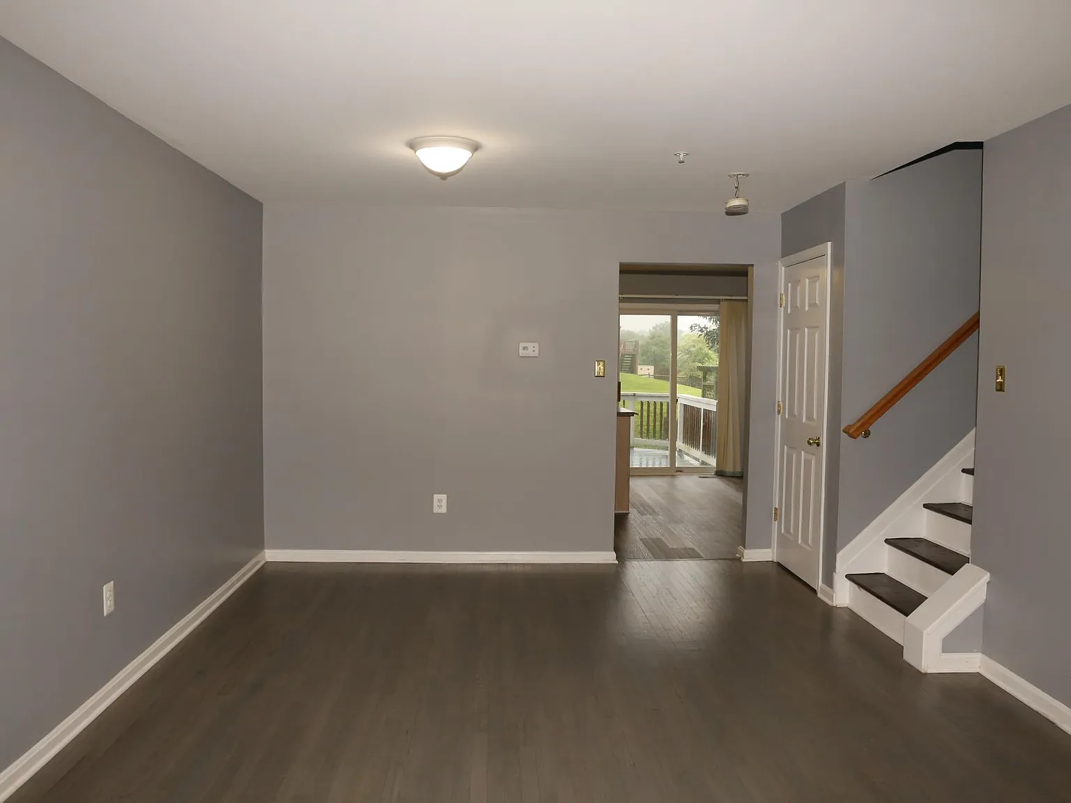 2 bed, 2.5 bath, 1732 sqft, $2,000 — Photo 4