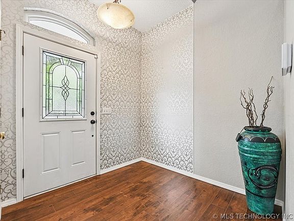 5th image of 7301 W 36th St