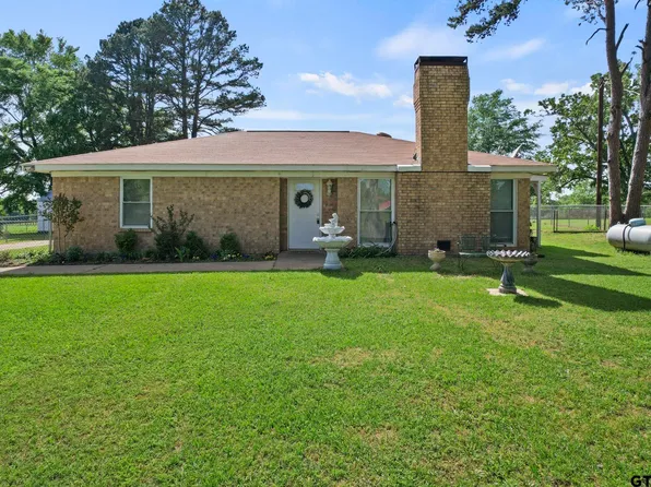 569 County Road 2910, Pittsburg, TX 75686