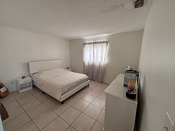 4th image of 1342 SE 2nd Ave #1