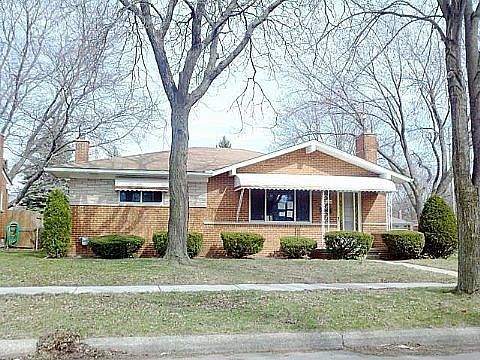 1st image of 24106 Loretta Ave