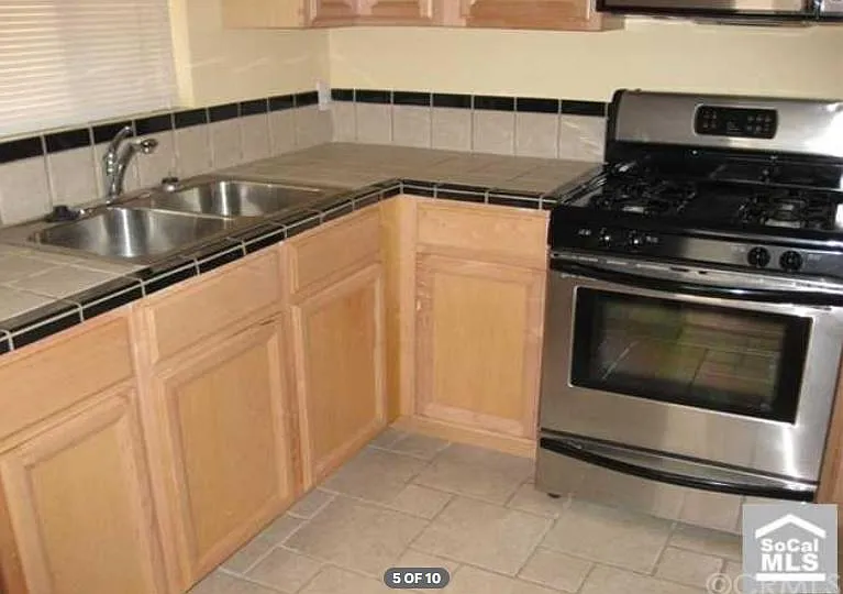 1 bed, 730 sqft, $2,490 — Photo 2