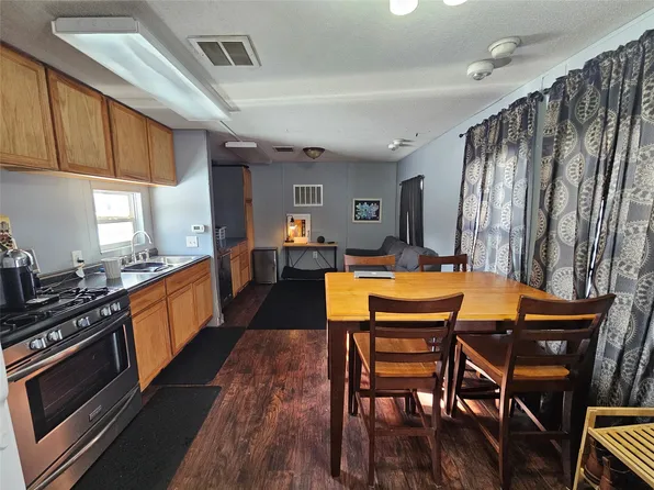 272 Columbia Meadows Dr, Columbia Falls, MT 59912
