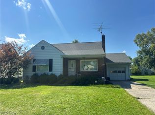 92 Camvet Dr, Campbell, OH 44405