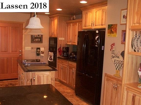 3rd image of 688-080 Olive Way