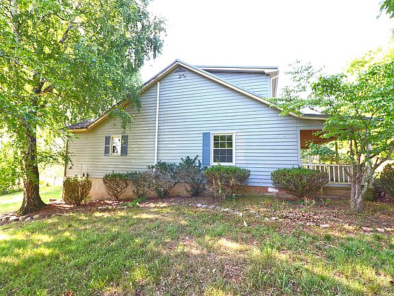 3rd image of 4613 Mountain Pride Rd