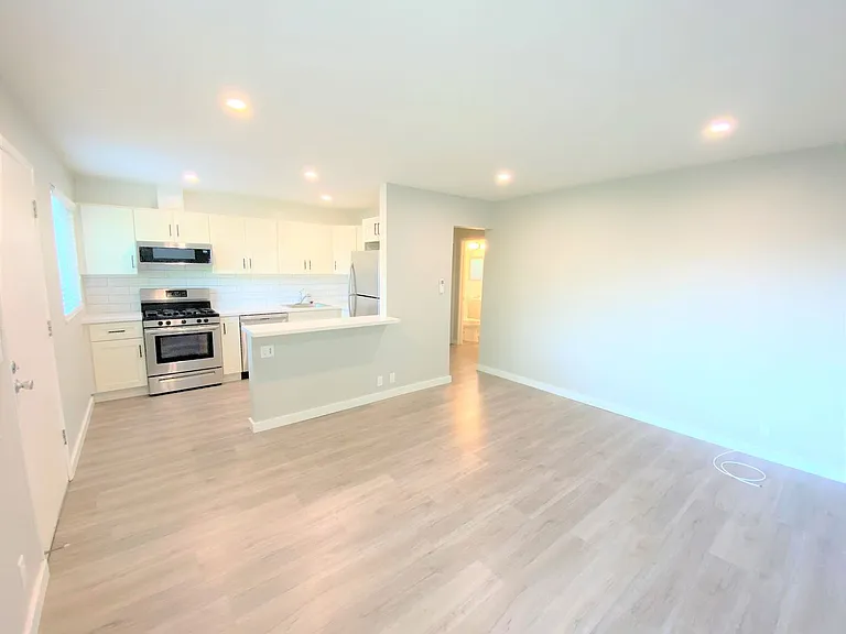 The Alterra: Beautiful One-Bedroom Apartments in the Heart of Downtown Walnut Creek — Photo 21