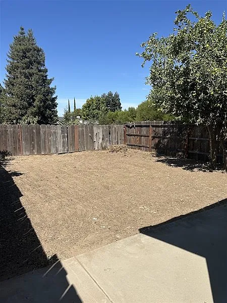 2 bed, 1.0 bath, 1100 sqft, $1,925 — Photo 3