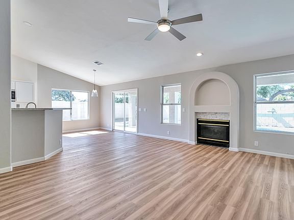 3rd image of 6648 W Tonopah Dr