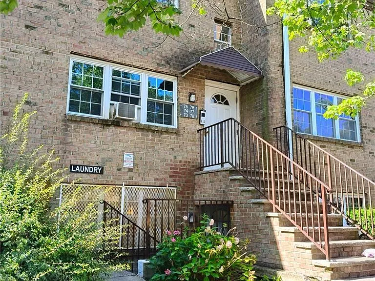 78 College Dr #78 — Photo 2