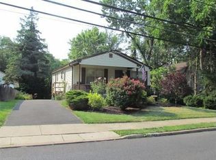 1092 Maple Ave, Glenside, PA 19038