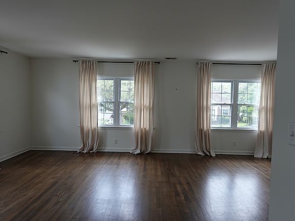 3rd image of 68 Dunnemann Ave