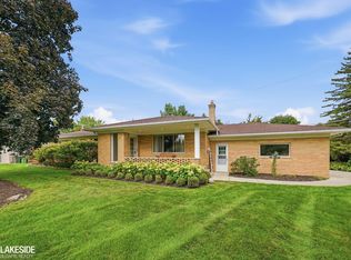 51822 Shelby Rd, Shelby Township, MI 48316