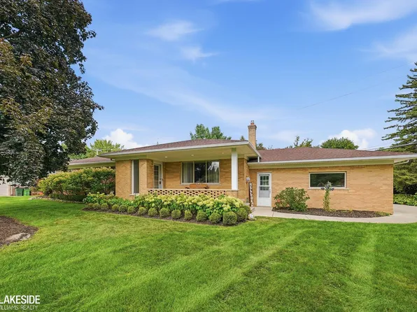 51822 Shelby Rd, Shelby Township, MI 48316