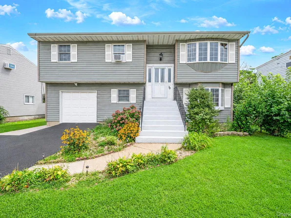79 Jefferson Street, Freeport, NY 11520