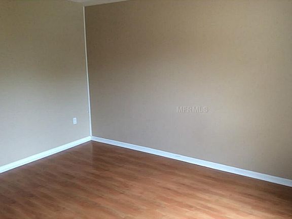 5th image of 810 Lake Doe Blvd