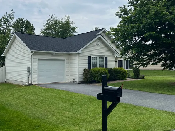 610 Artisan Way, Martinsburg, WV 25401
