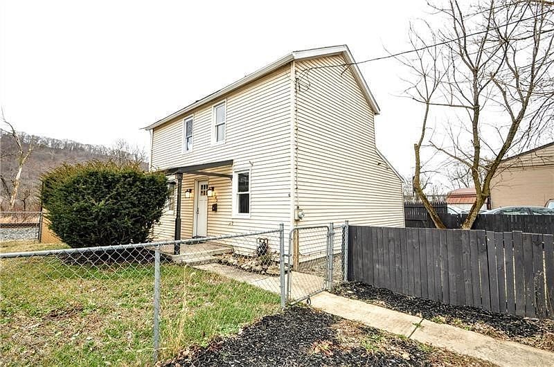 1st image of 145 E Main St