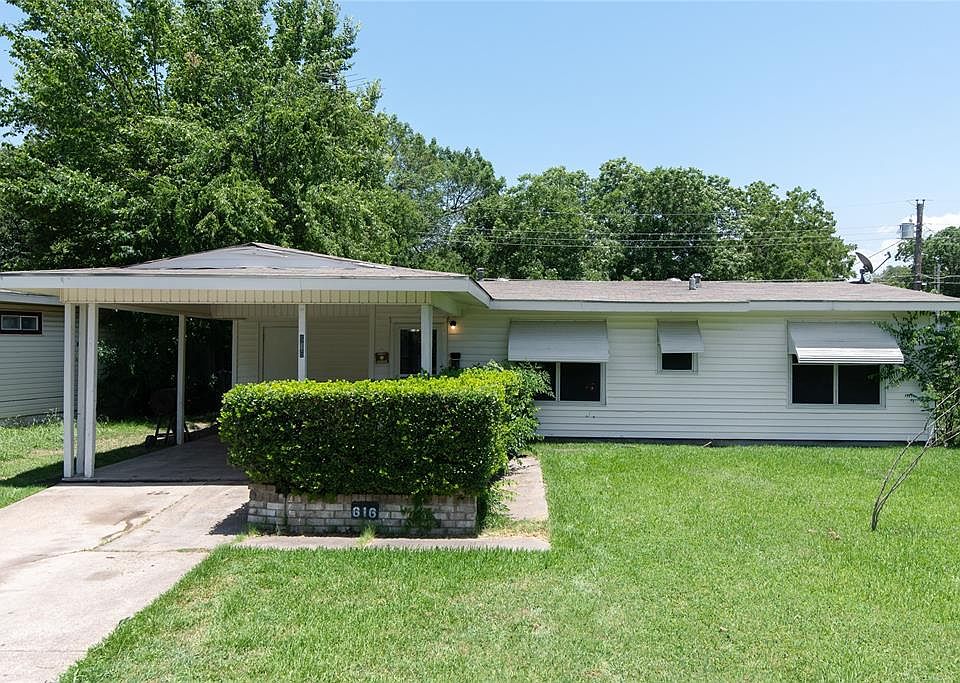 1st image of 616 Jardin Dr